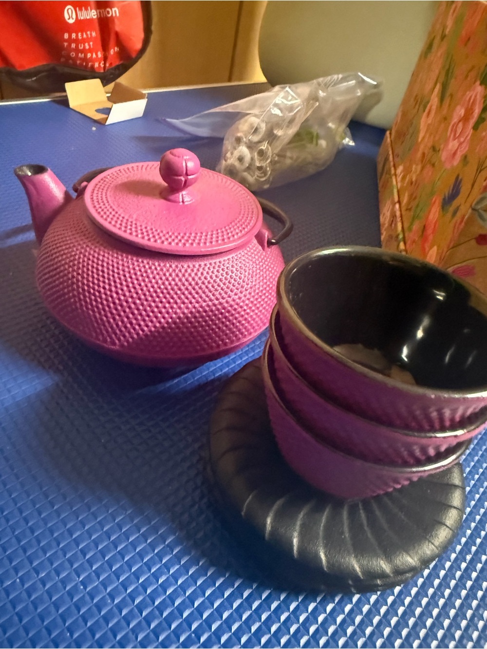 7 piece set cast iron tea cups and plates